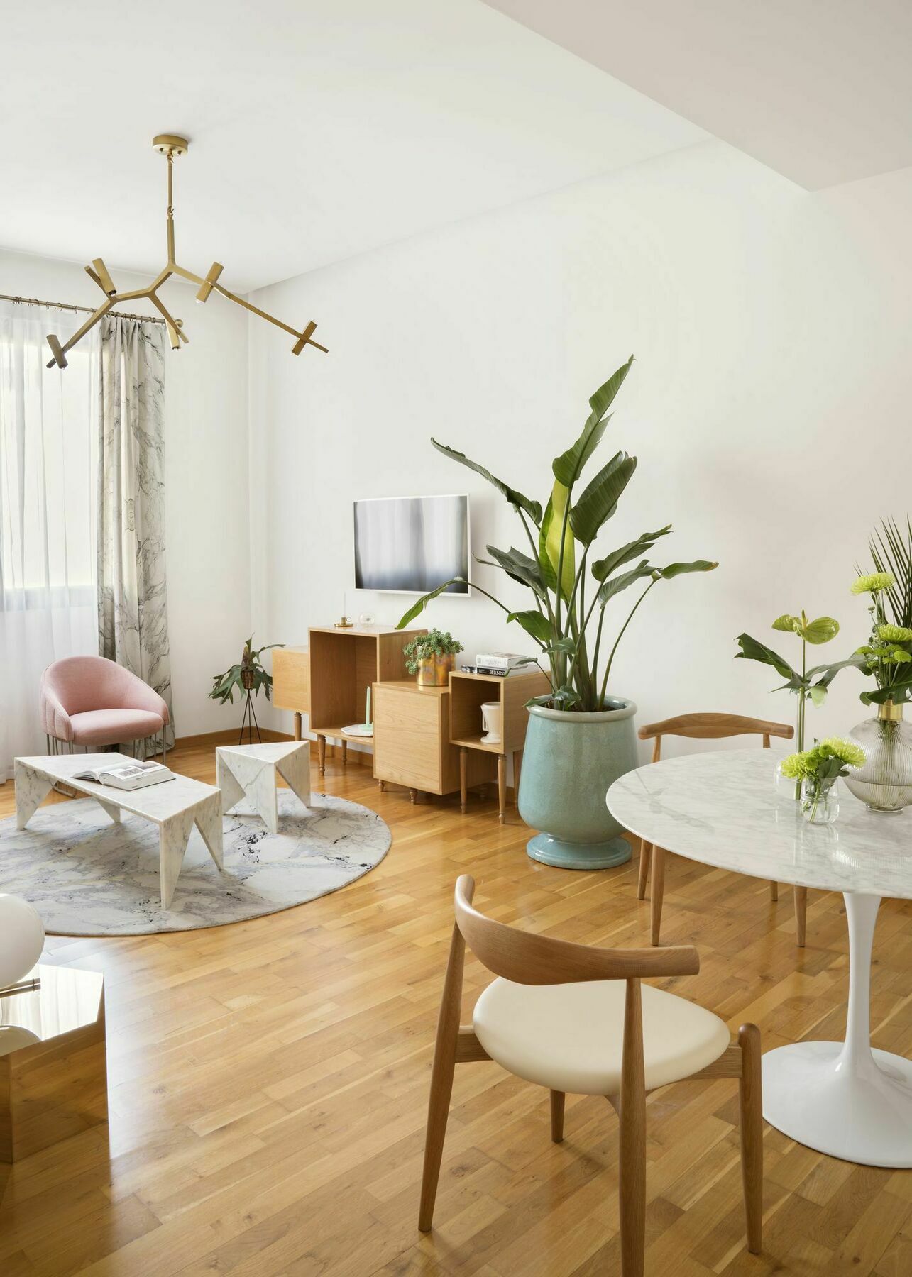 Halcyon Days Designer By Ana Locking Apartment *