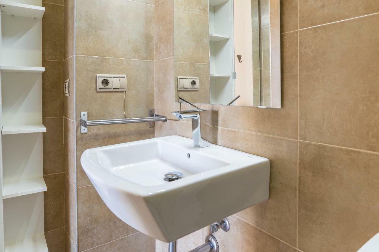 Lu&cia Picasso Apartment Malaga