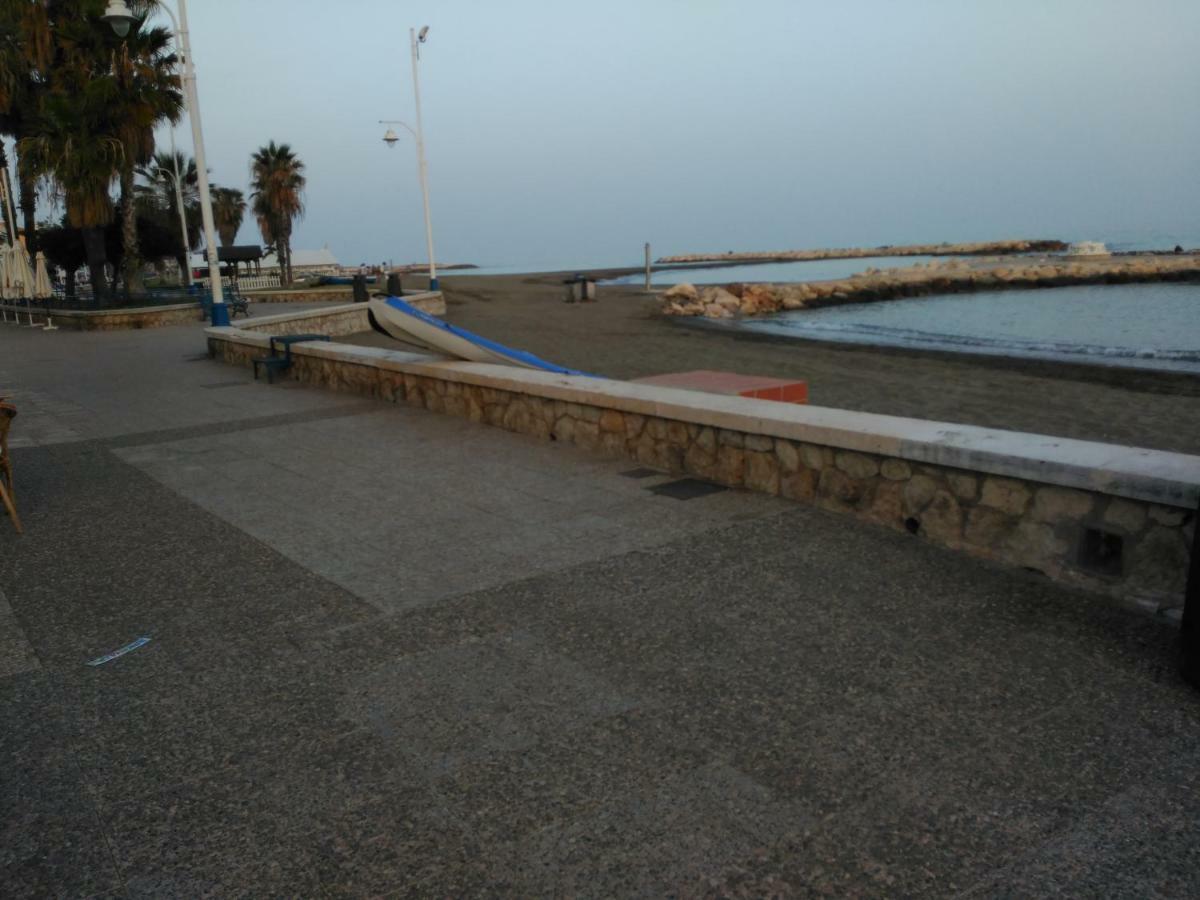 Apartment Malagaonbeach 2 - Two Bedrooms - Up To 3 People - 30 Meters