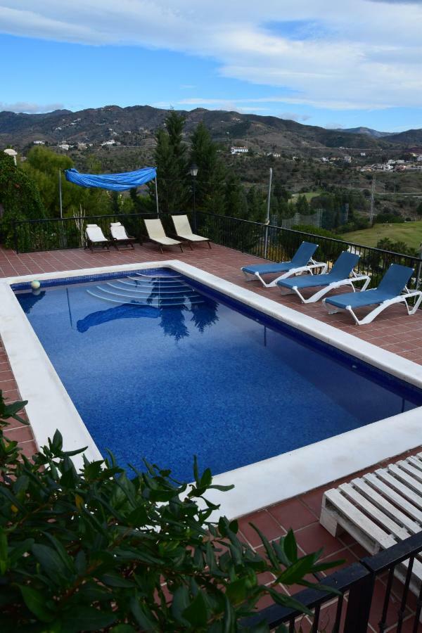 En Con Piscina * Malaga
