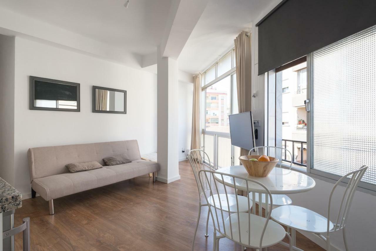 Apartamento Munoz Torrero Apartment *