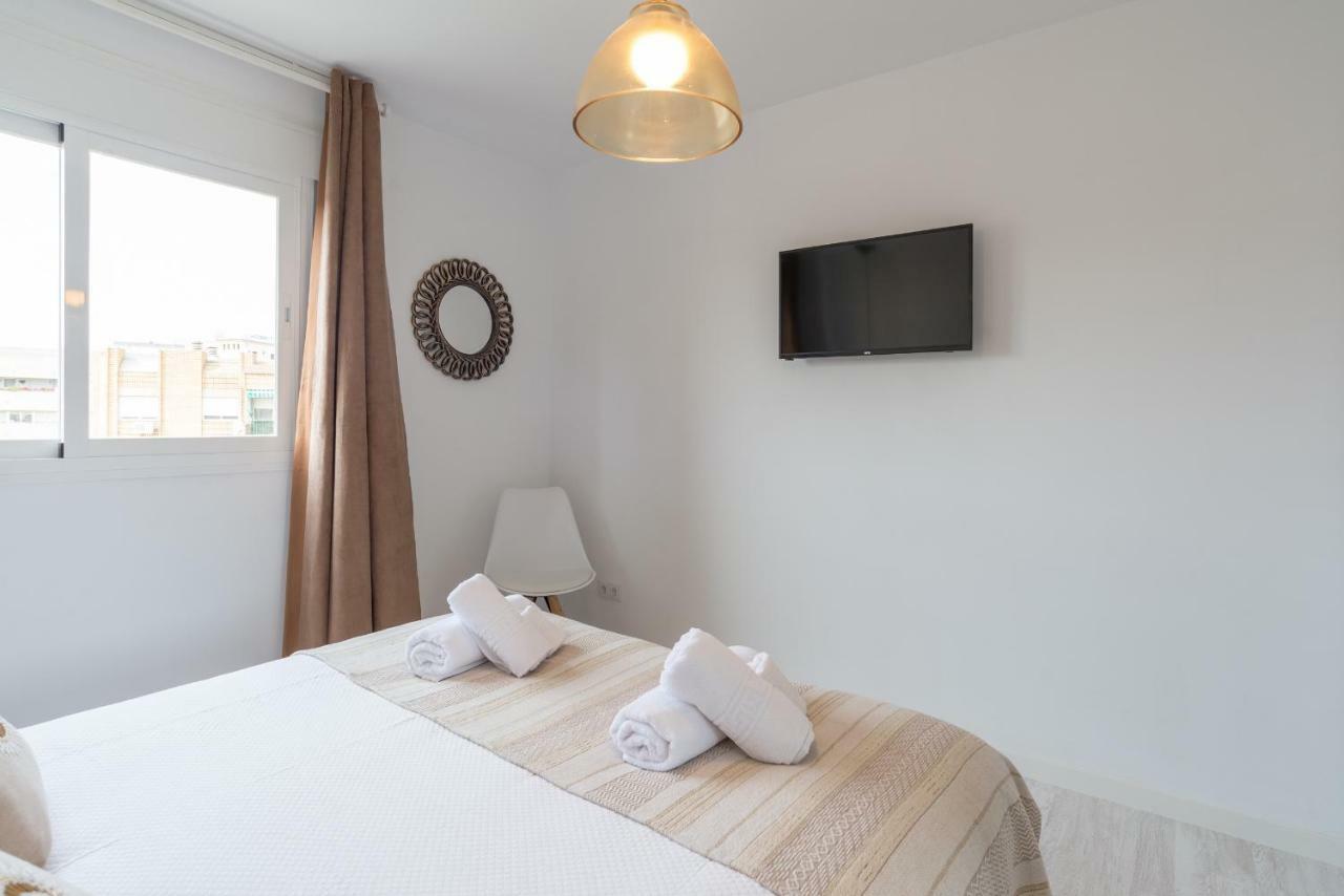 Apartment Stunning Spacious With Free Parking Malaga