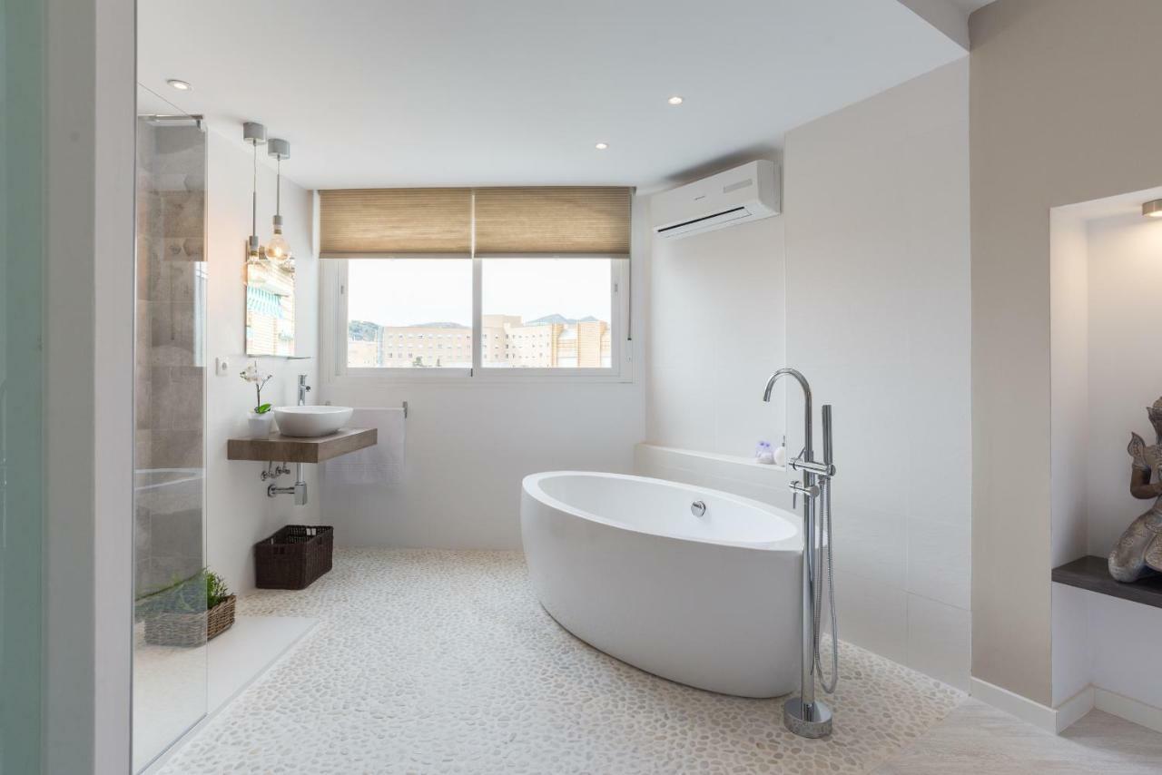 Stunning Spacious With Free Parking Malaga
