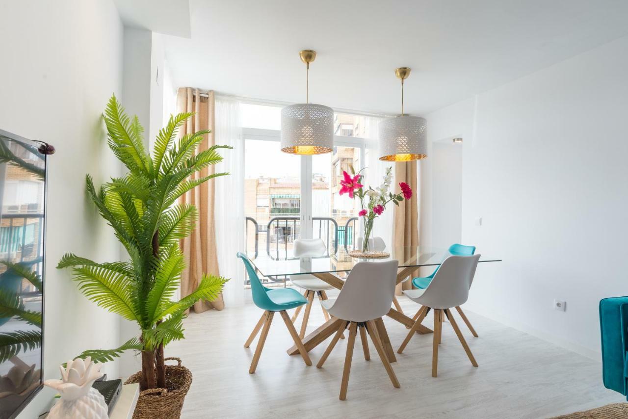 Apartment Stunning Spacious With Free Parking Malaga