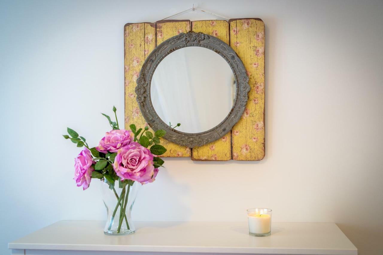 Apartment A&s