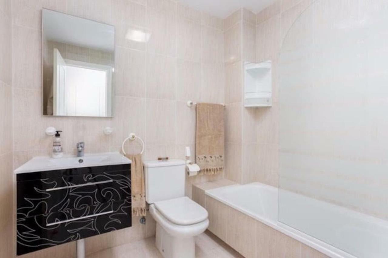 Apartamento Modern And Stylish Seeview And Golfview Málaga