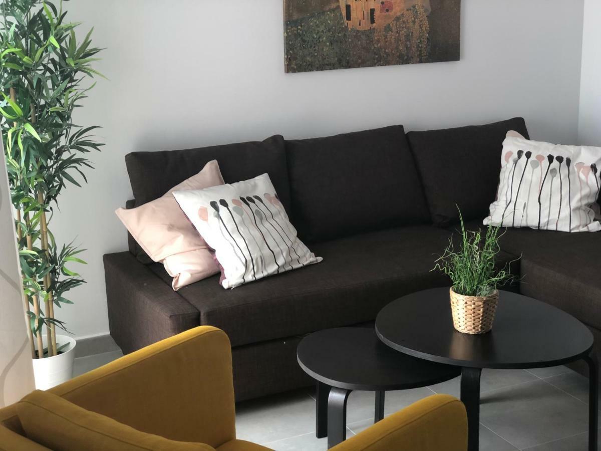 - Jinetes, 10 Apartment
