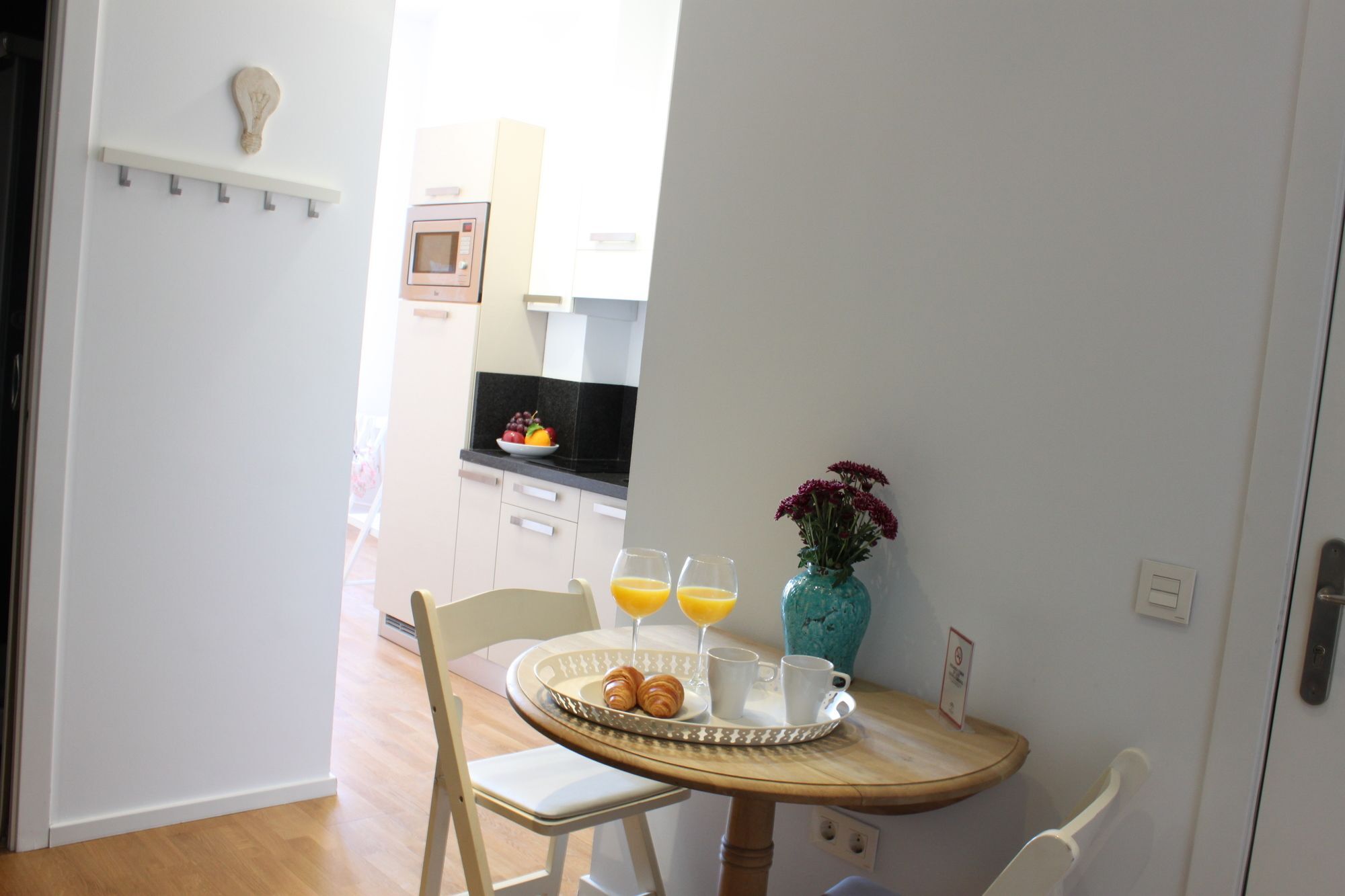 Apartment Life Calderon *