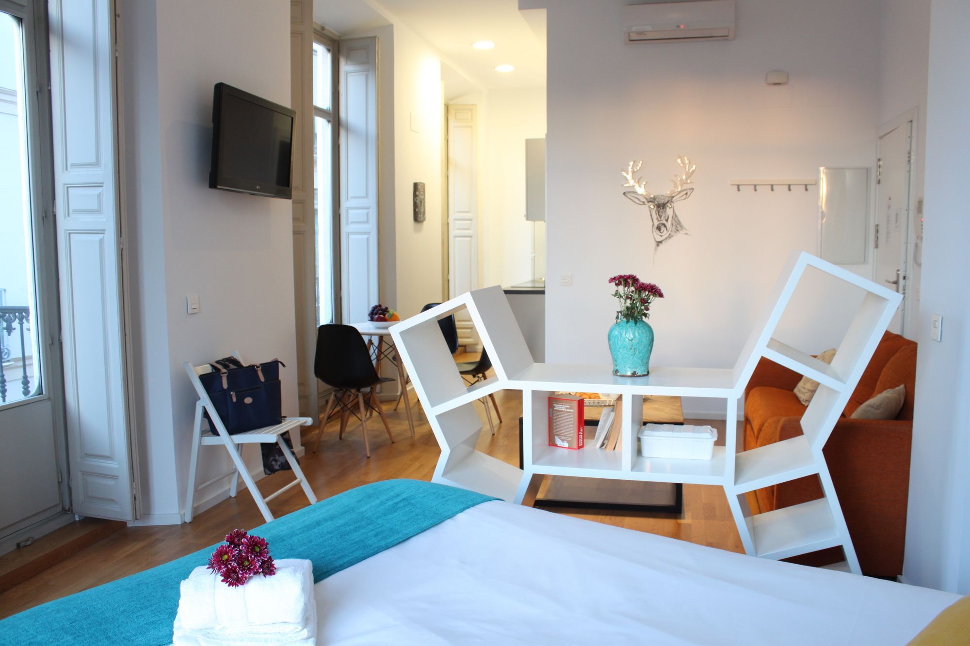 Life Calderon Apartment Malaga
