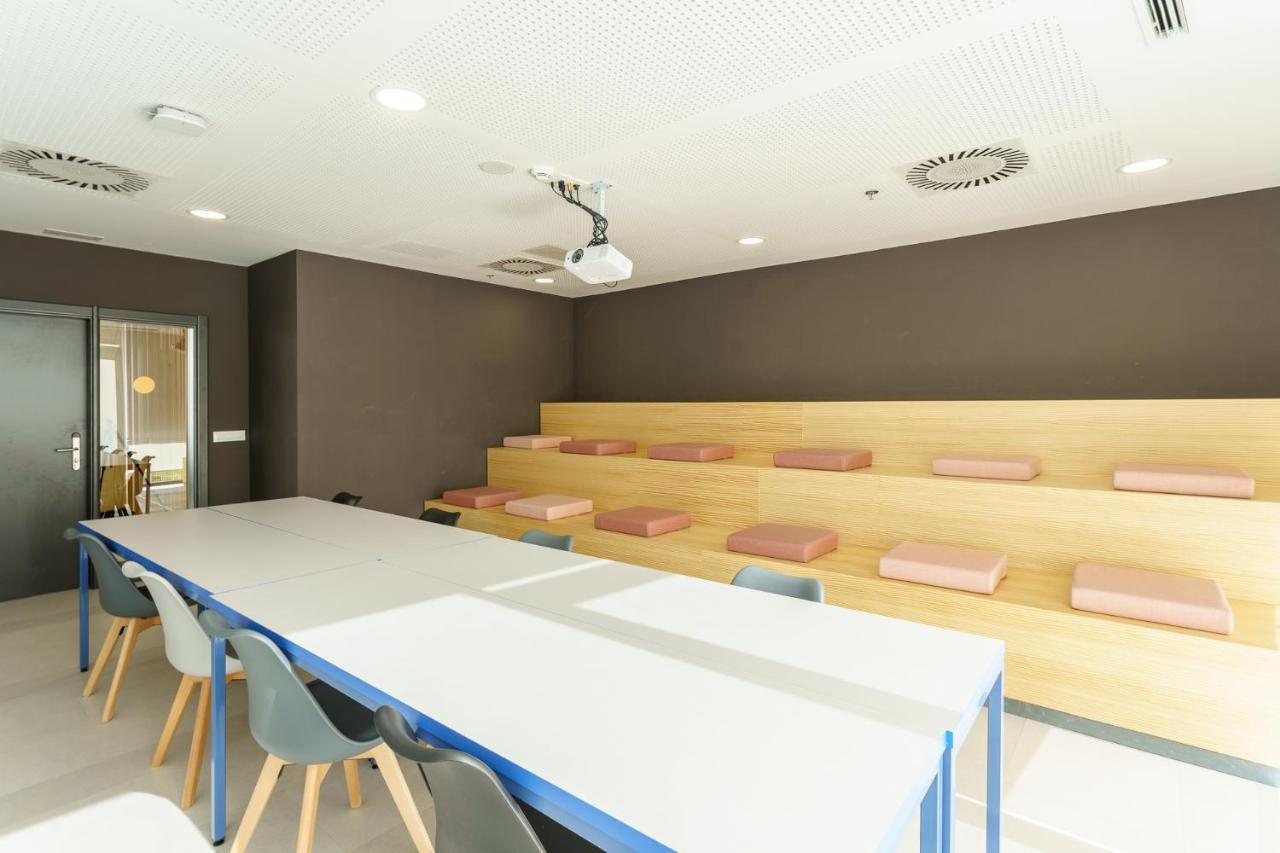 Residencia Universitaria Resa Campus Hostel *